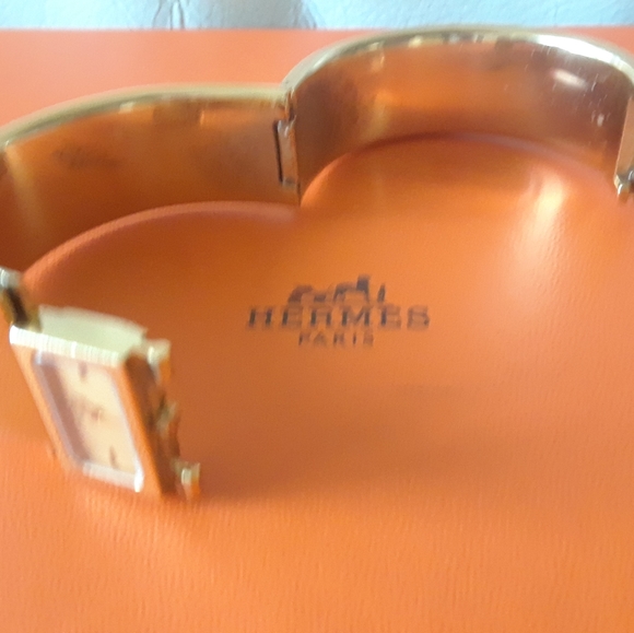 Hermes ROQUE gold plated bracelet watch with lizard skin - Picture 3 of 6